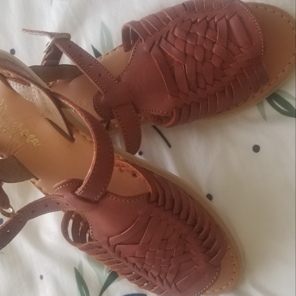 Macarena Sandals